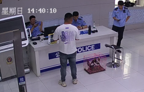 冰城公安普法入人心 误购喜鹊及时醒悟