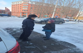 暖心寻回丢失身份证 民警守护探亲路