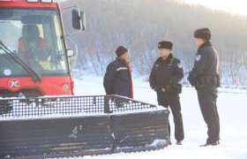 宾县公安局元旦守护二龙湖冰上安全 筑牢冬季水域平安防线