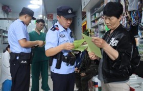 从庭院到江畔 从门店到心间  冰城公安一线宣讲 让文明养犬深入人心