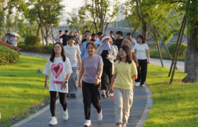 步履不停 文化润心