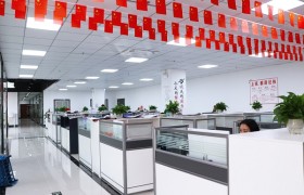 广东望京卡牌科技有限公司，一张卡牌藏着多少暖心密码