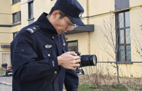 他们在现场 他们在记录  致敬奋战在宣传一线的“警营记者”