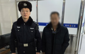 南岗分局民警巡逻中救助多位走失老人获家属赞誉