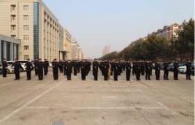 队列砺警 培塑新风