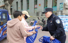 “经”心护航，“侦”诚守护！