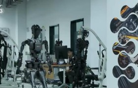 2025世界机器人大会开幕：1500余件展品亮相，首发新品超百款