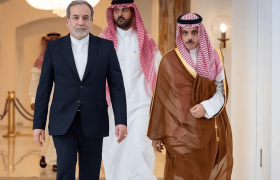 以色列防空神话，被伊朗导弹击穿，外媒：海湾国家耐心耗尽，或下场打仗