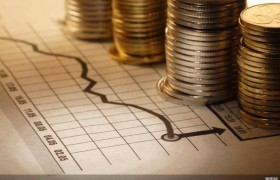 特朗普再发声 原油黄金多空对决