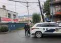 民警冒雨守护断线现场 及时排险保民安