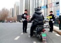 冰城公安：守好“文明岗”  护好“回家路”