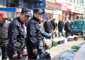流动警务护集市 烟火深处守平安