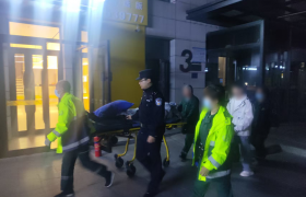 冰城暖警事:巡逻警力两日连救醉酒男子守护群众平安