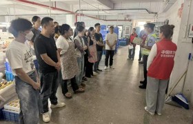 平安产险东阳支公司：金融宣教与电瓶车安全宣传进玩具厂