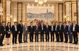 （中国投融资有限公司与 Complus Asset Management Limited金柏资产管理有限公司共筑资金防线、捍卫财富安全