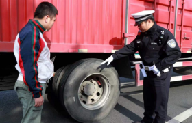 冰城公安：守路畅民安 护畅行冰城